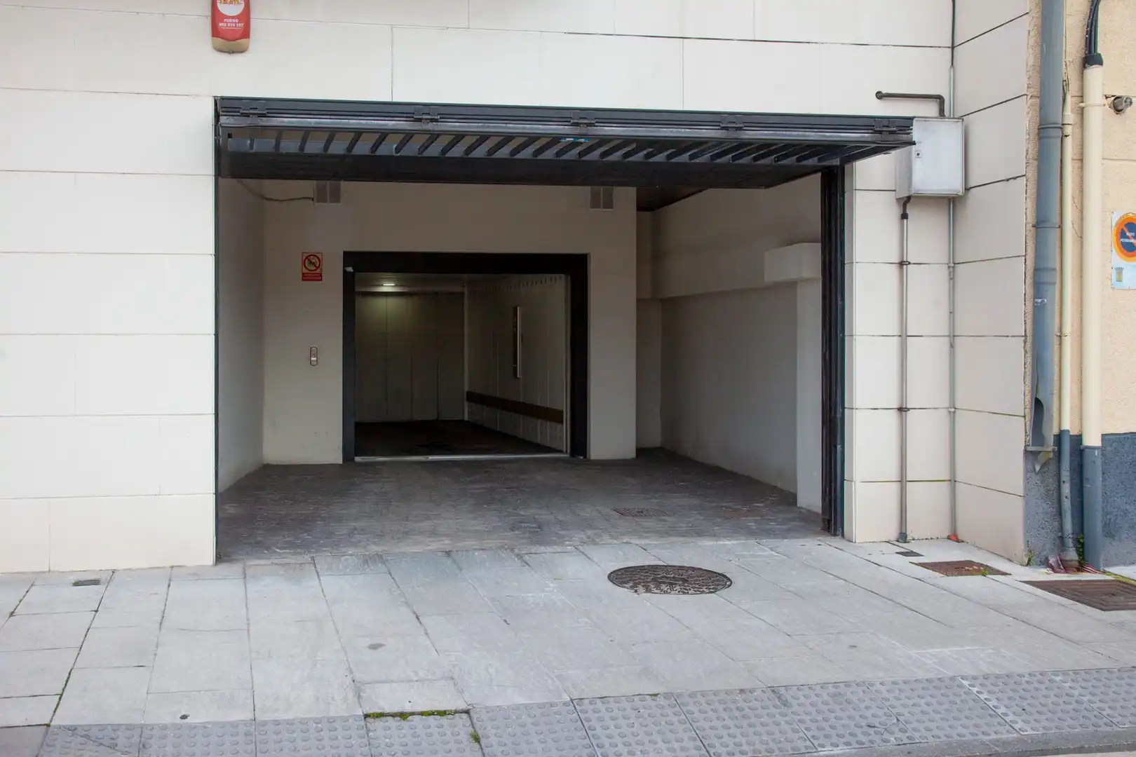 Aparcament en venda a Inmobiliaria - Barreda, imagen 4