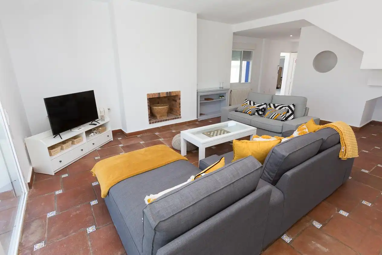 Sala de estar de Casa o chalet de alquiler en Sanlúcar de Barrameda con Aire acondicionado, Jardín privado y Terraza