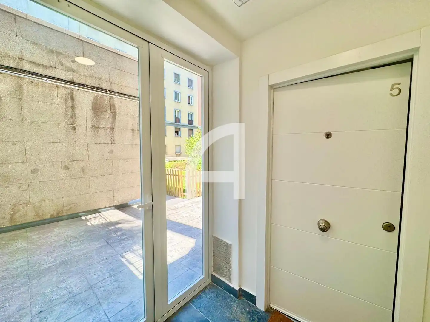 Balcony of Flat for rent in Madrid  with Air Conditioner, Heating and Furnished