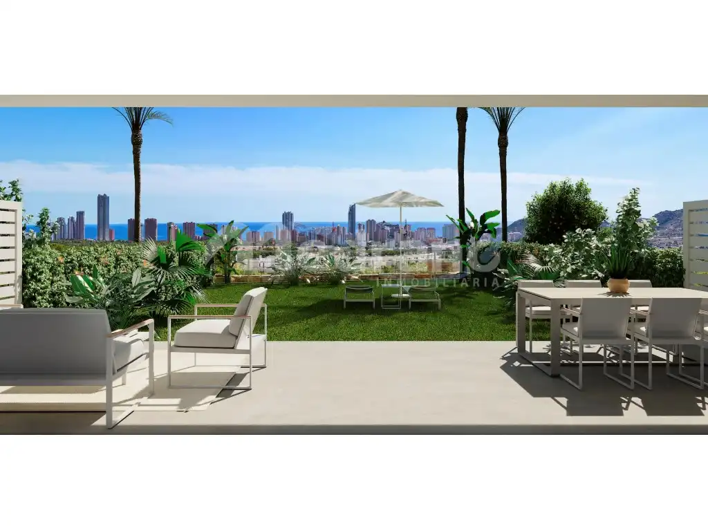 Terrassa de Casa o xalet en venda en Finestrat amb Aire condicionat, Jardí privat i Terrassa