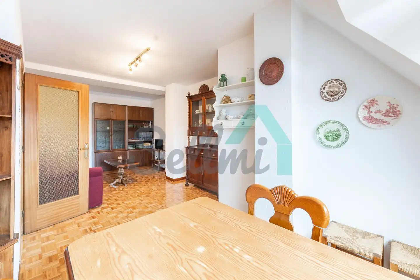 Cocina de Piso de alquiler en Oviedo  con Calefacción, Parquet y Amueblado