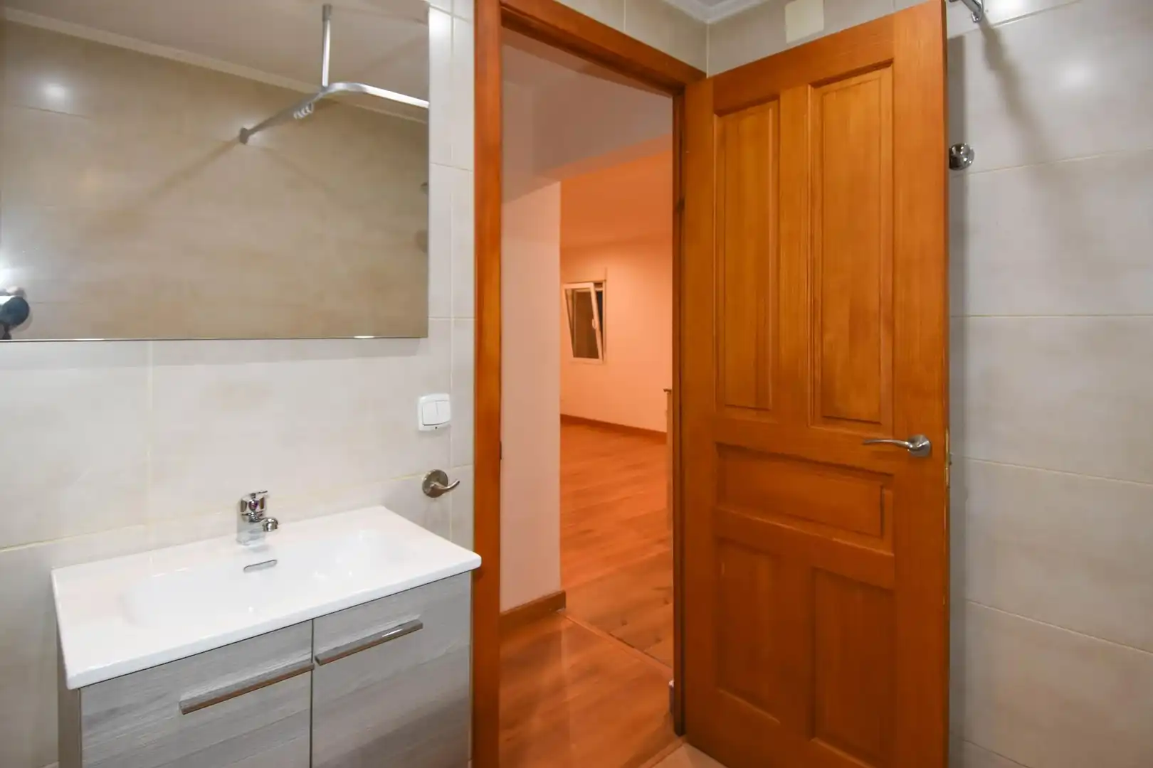 Baño de Piso en venta en Girona
