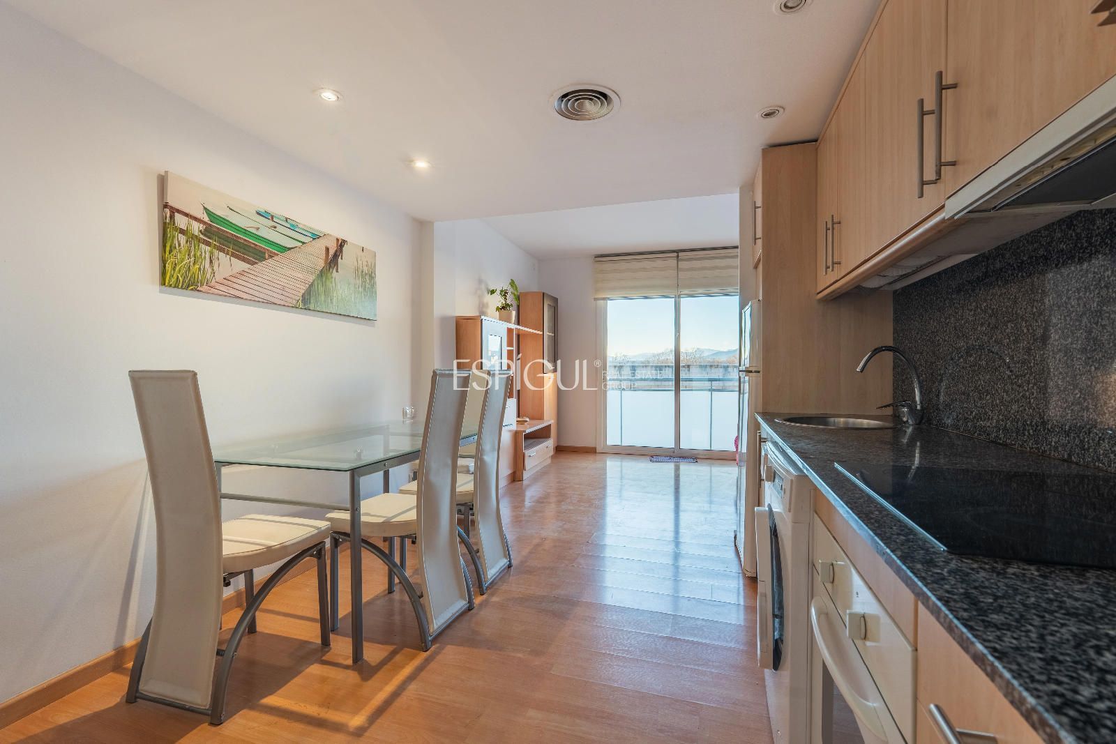 Kitchen of Flat for sale in Girona Capital  with Air Conditioner, Heating and Parquet flooring