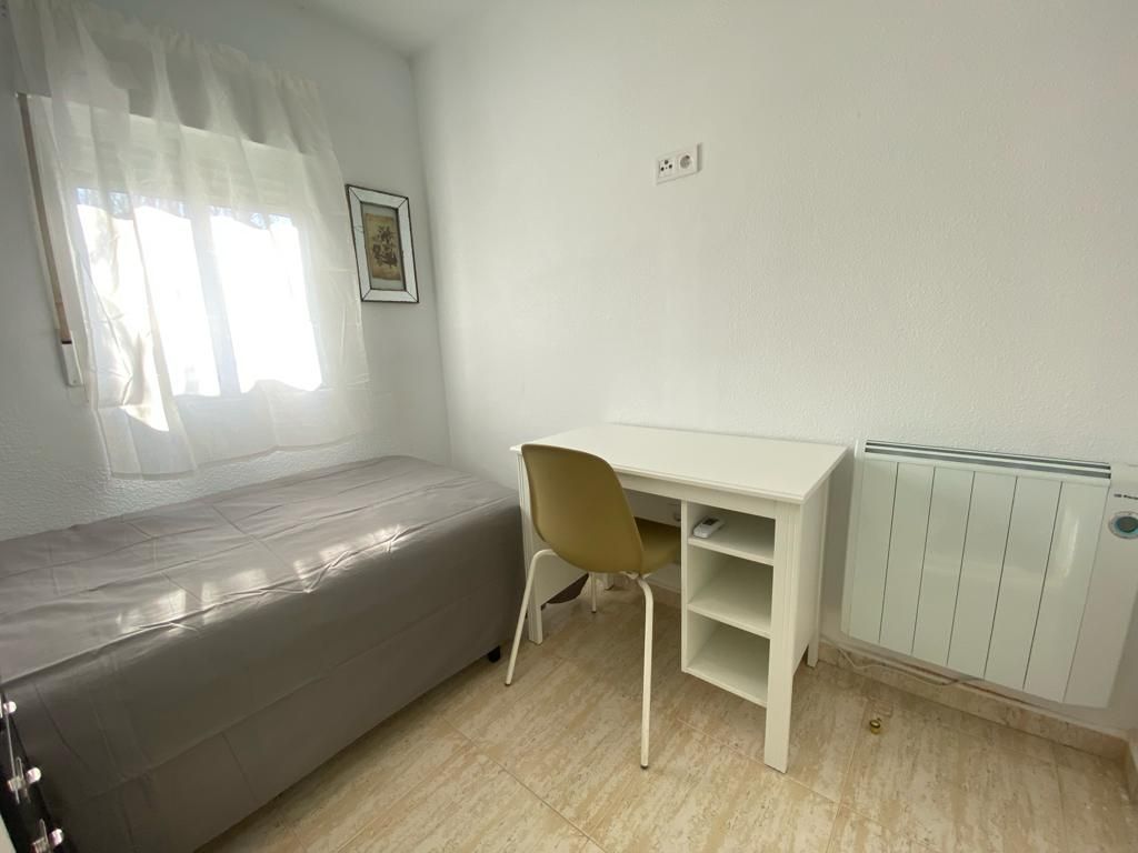 Flat to rent in Calle Orio, 4, Los Ángeles