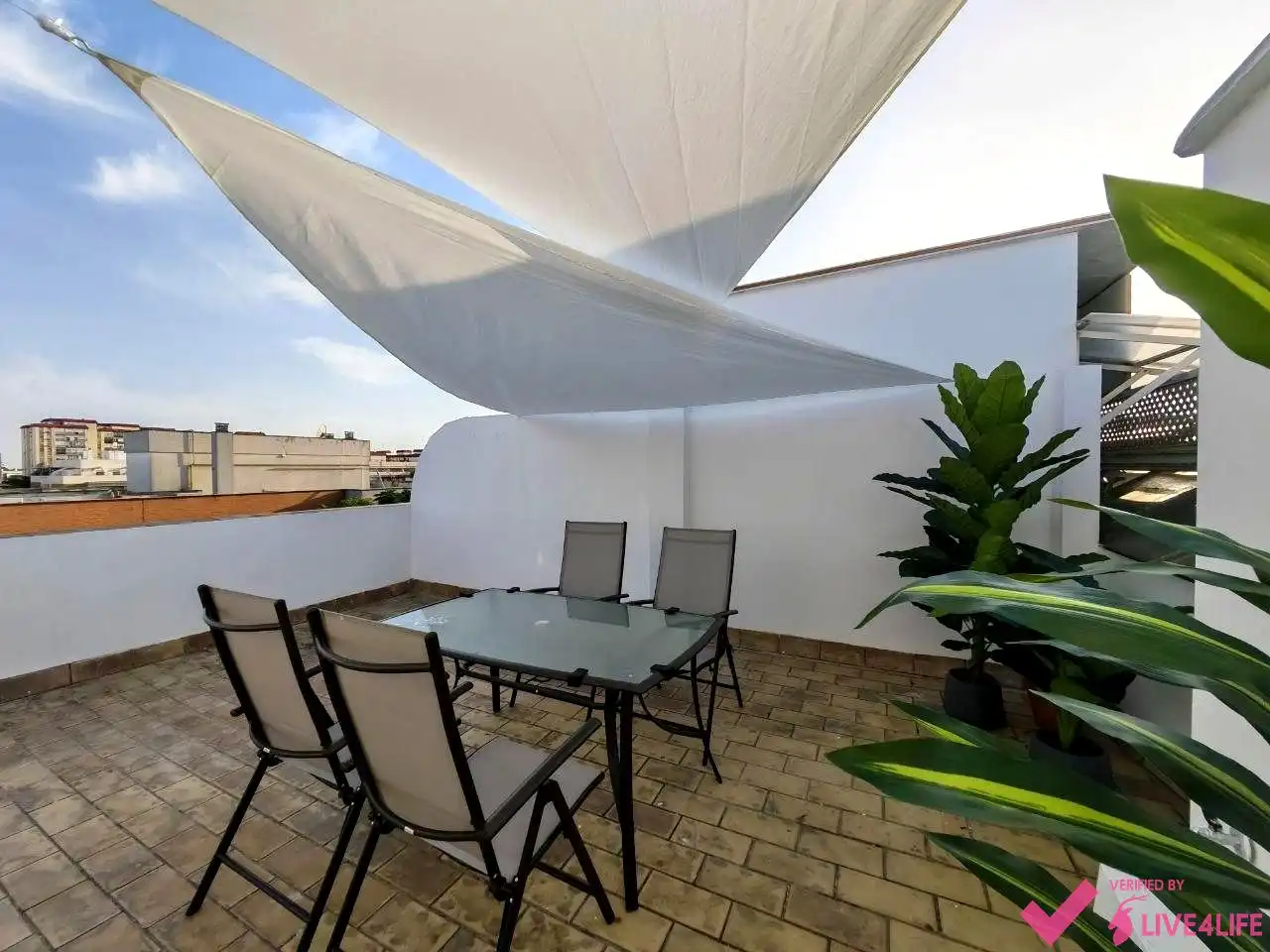 Terrasse von Maisonette zur Miete in Sevilla mit Klimaanlage, Terrasse und Möbliert