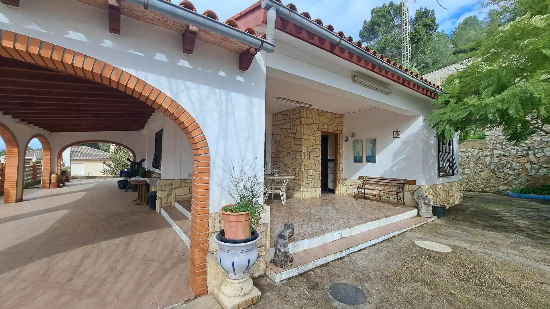 Exterior view of Houses for sale in Alzira  with Terrace, Storage room and Swimming Pool
