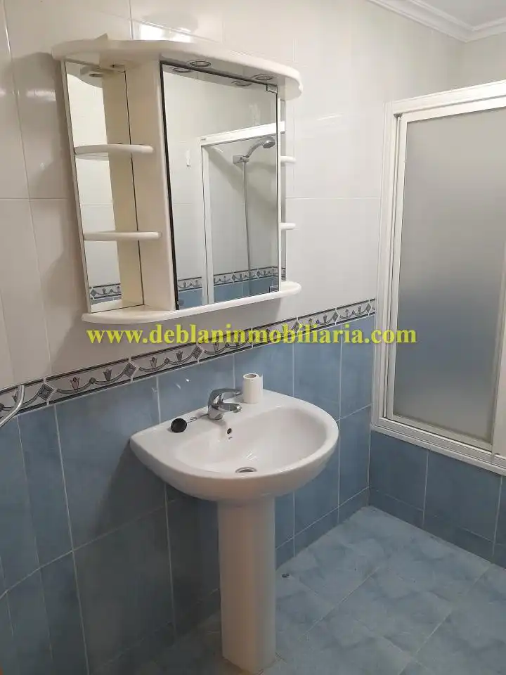 Bathroom of Flat for sale in Tui  with Heating and Terrace