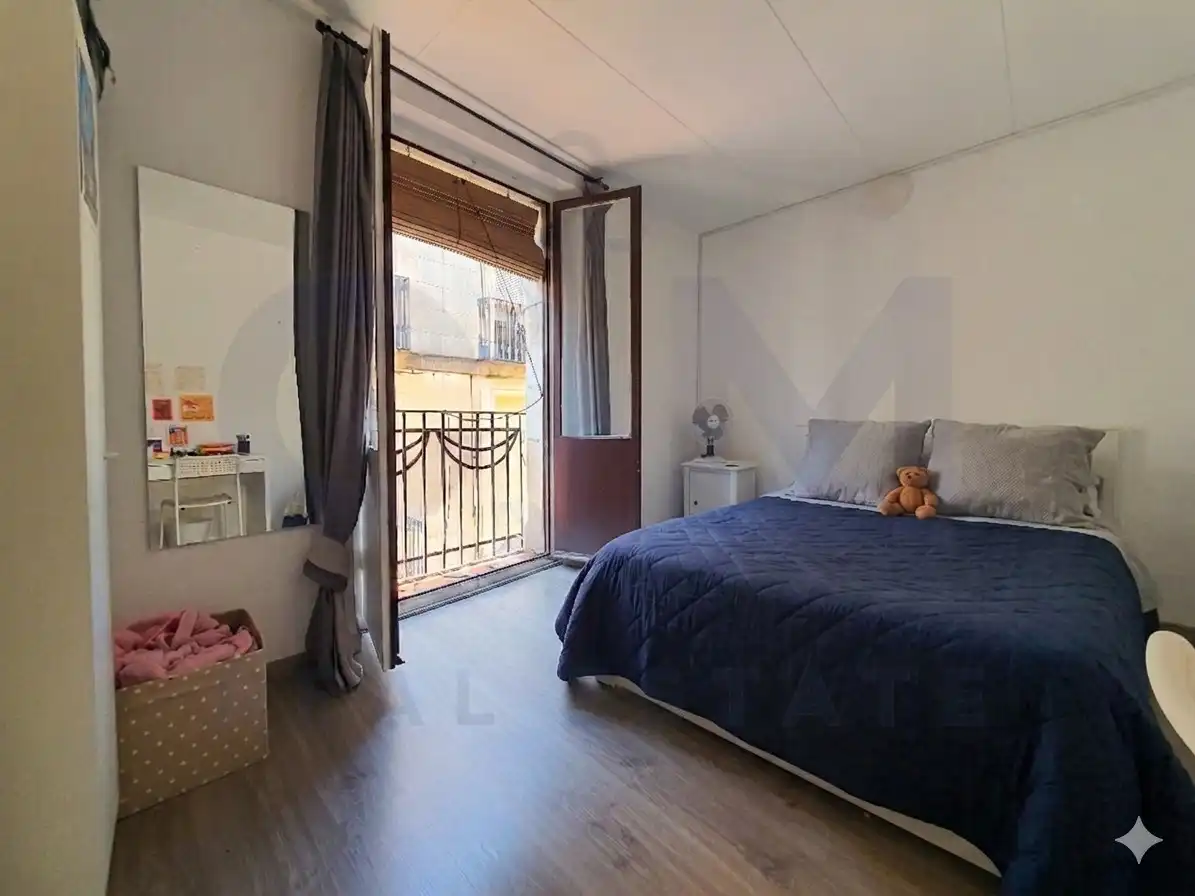 Bedroom of Flat for sale in Barcelona  with Air Conditioner and Parquet flooring