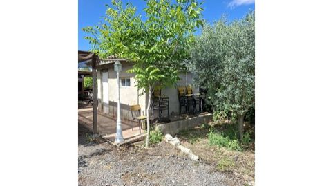 Espectacular finca rústica premium en Cheste autosuficiente con doble acceso y a solo un minuto de servicios clave