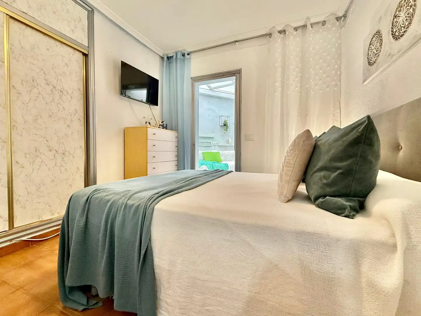 Habitación de Apartamento en venta en San Pedro del Pinatar con Aire acondicionado y Jardín privado