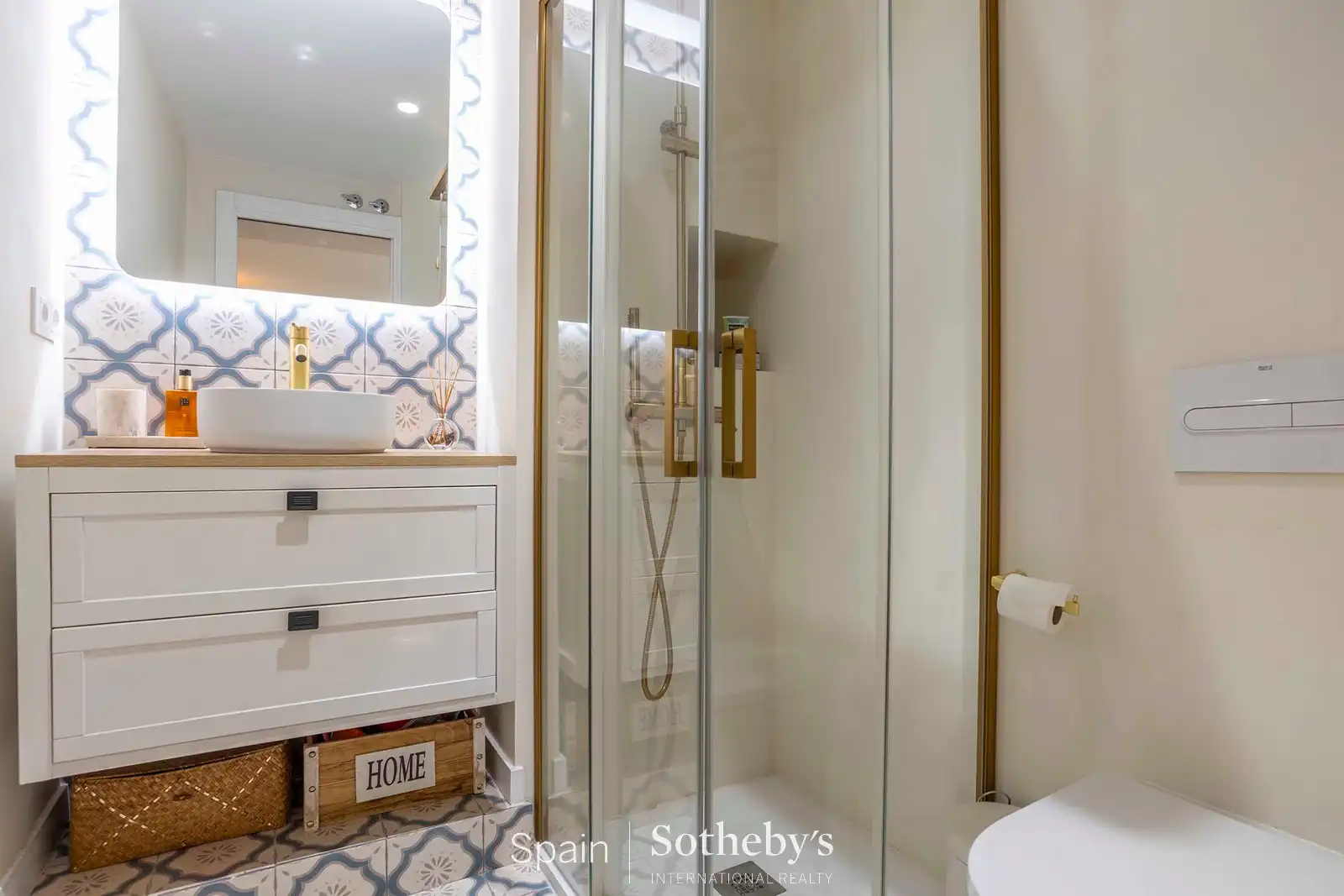 Bany de Apartament en venda en Madrid amb Aire condicionat, Calefacció i Terrassa