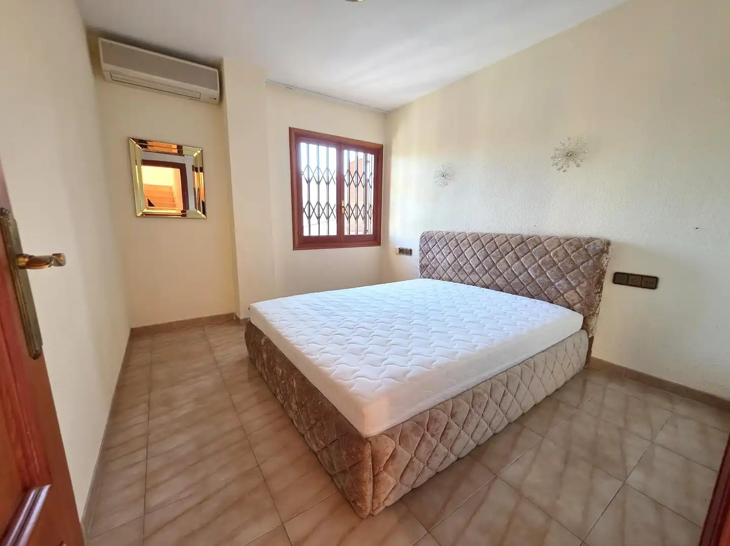 Habitación de Casa o chalet de alquiler en Benicasim / Benicàssim con Aire acondicionado, Jardín privado y Trastero