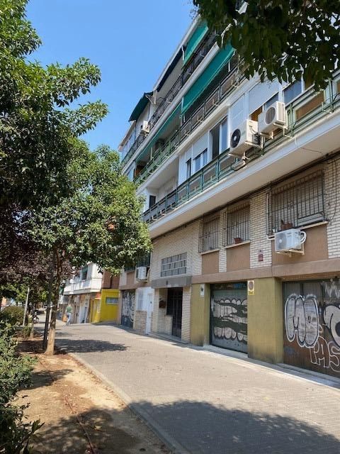 Vista exterior de Piso en venta en  Madrid Capital con Terraza
