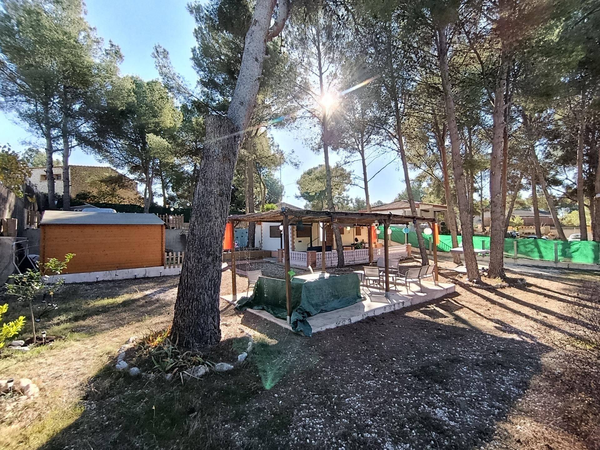 Vista exterior de Casa o xalet en venda en Tibi amb Jardí privat, Piscina i Moblat