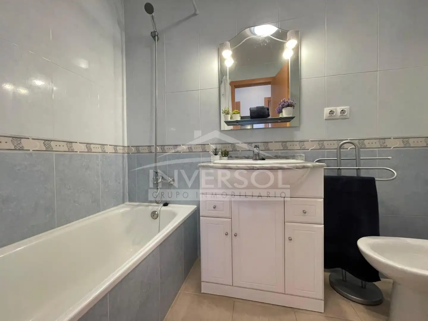 Baño de Piso en venta en El Ejido con Terraza, Amueblado y Horno