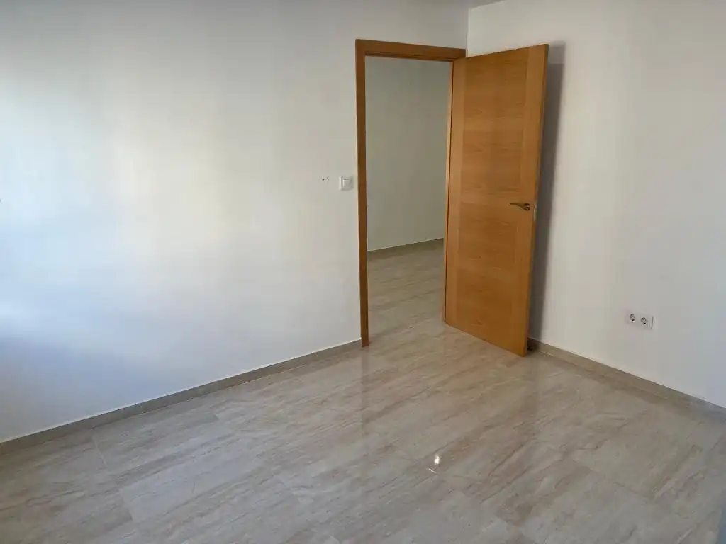 Piso de alquiler en Cartagena con Aire acondicionado, Calefacción y Amueblado