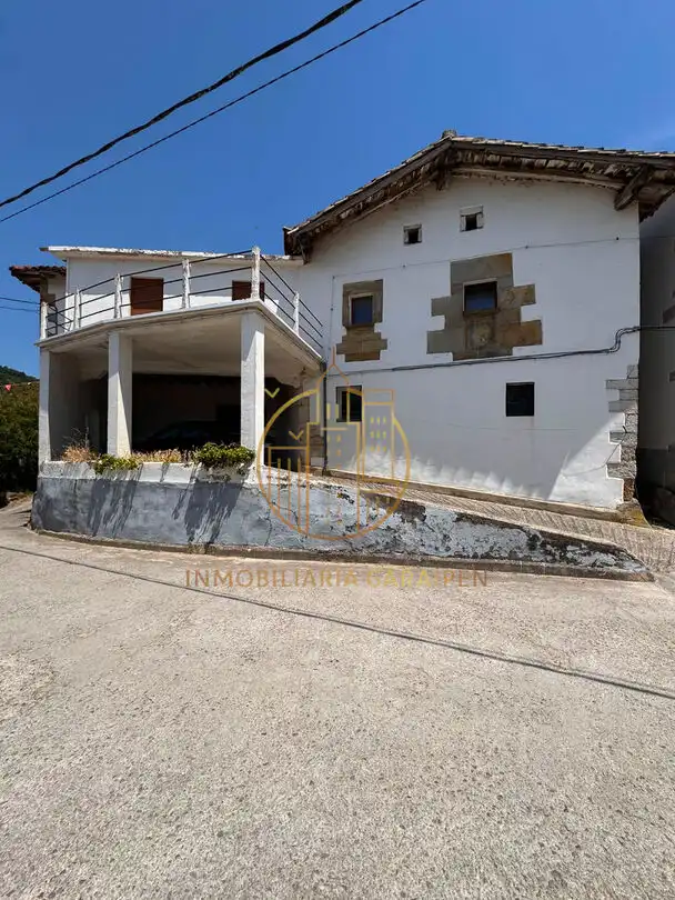 Vista exterior de Finca rústica en venda en Ergoiena amb Terrassa i Traster