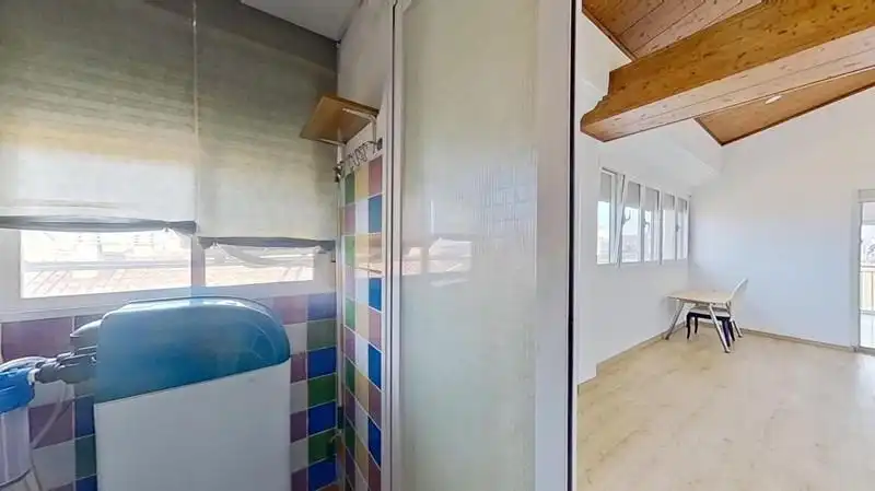 Badezimmer von Dachboden zum Verkauf in Cúllar Vega mit Terrasse und Balkon