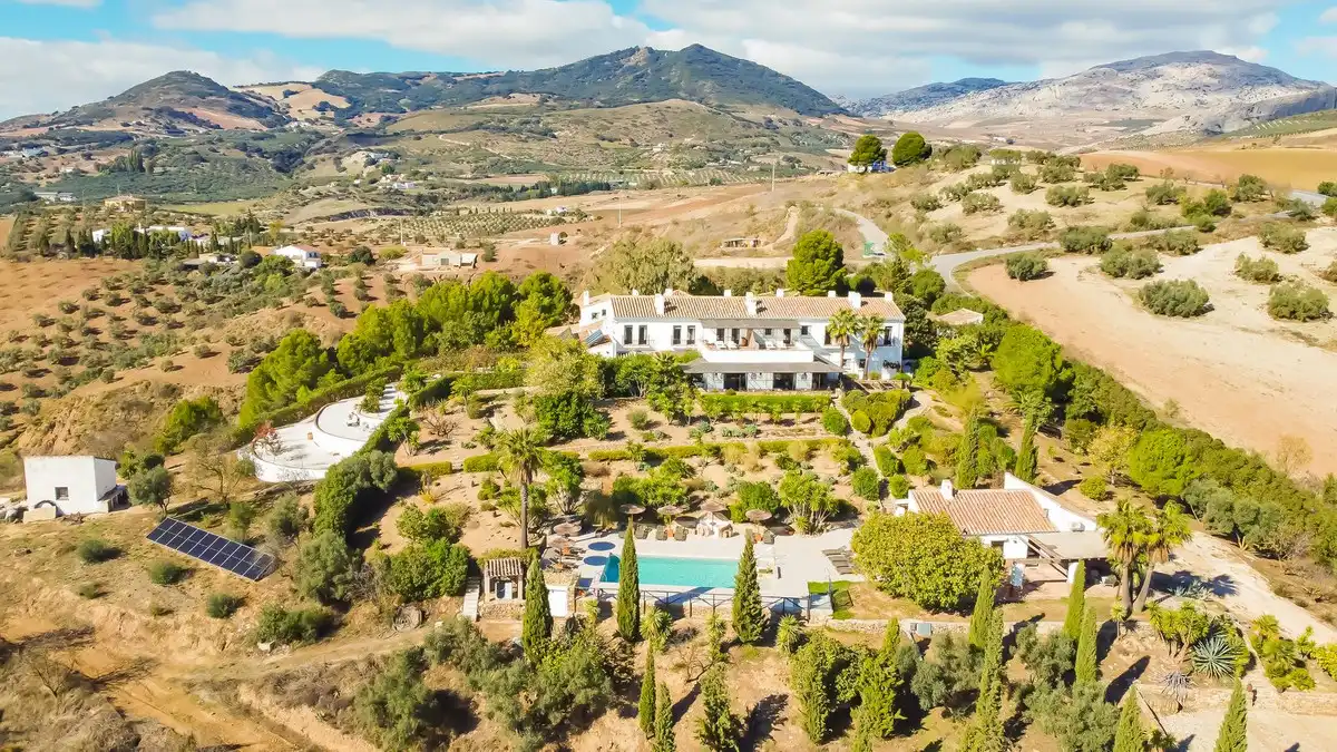 Vista exterior de Finca rústica en venda en Villanueva de la Concepción amb Aire condicionat, Jardí privat i Terrassa