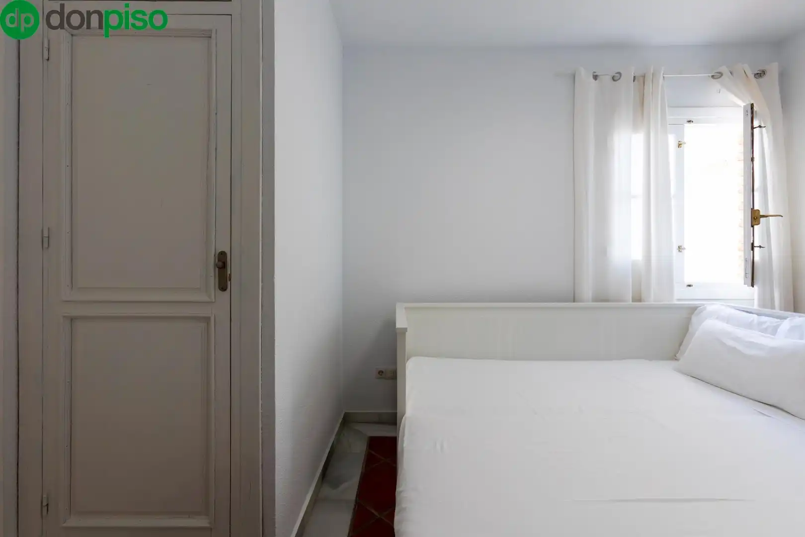 Bedroom of Houses for sale in Almuñécar  with Air Conditioner, Heating and Private garden