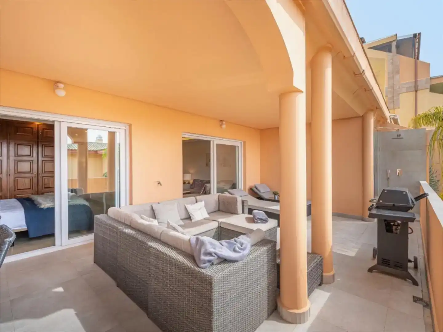 Terrassa de Apartament de lloguer en Marbella amb Aire condicionat, Piscina i Balcó