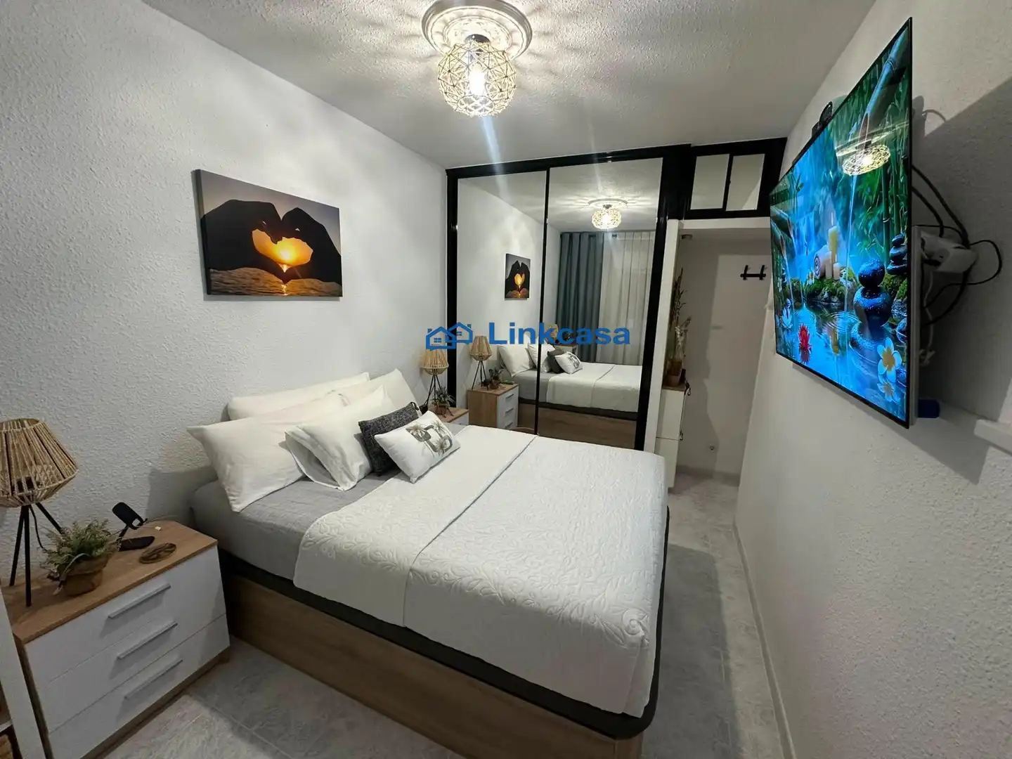 Bedroom of Flat for sale in Madrid  with Air Conditioner and Heating