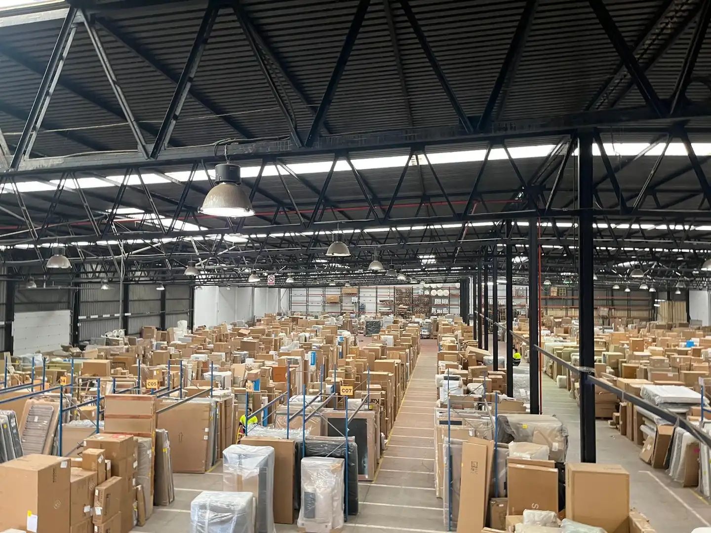 Nau industrial de lloguer en Castellbisbal amb Calefacció i Alarma