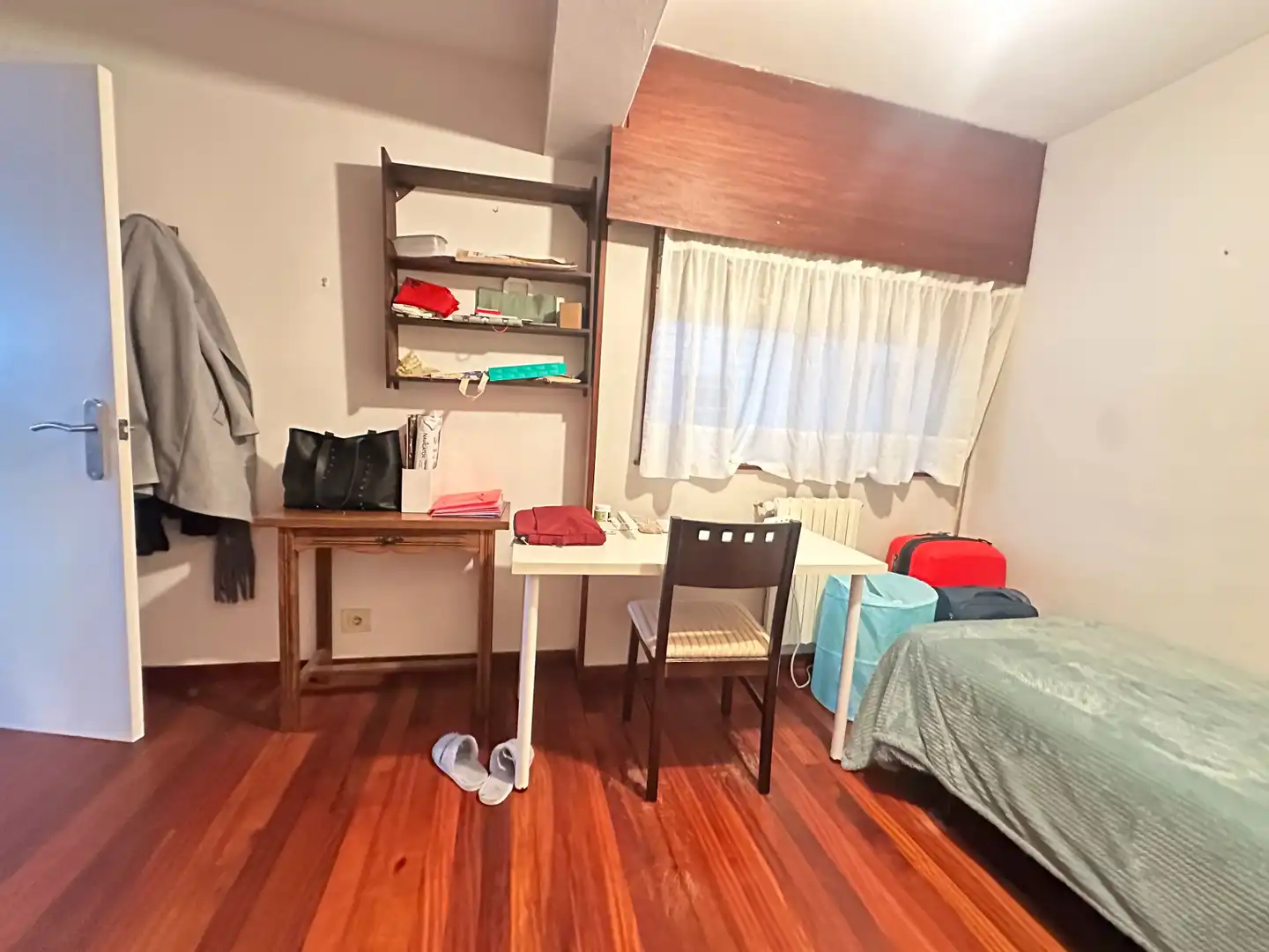 Schlafzimmer von Wohnung zum Verkauf in Santiago de Compostela  mit Heizung und Möbliert