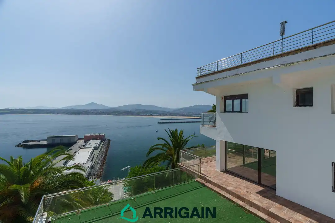 Terrace of Houses for sale in Hondarribia  with Heating, Private garden and Terrace