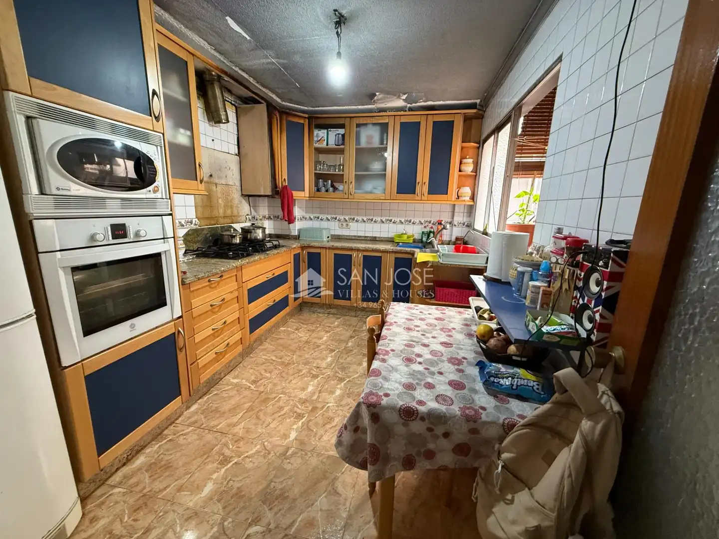 Küche von Wohnung zum Verkauf in Monforte del Cid mit Klimaanlage, Heizung und Terrasse