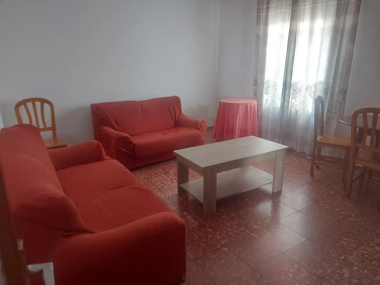 Sala de estar de Piso de alquiler en Toledo con Calefacción, Amueblado y Horno