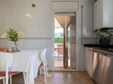 Casa amb piscina en venda a Tarragona - CL ISAAC ALBENIZ