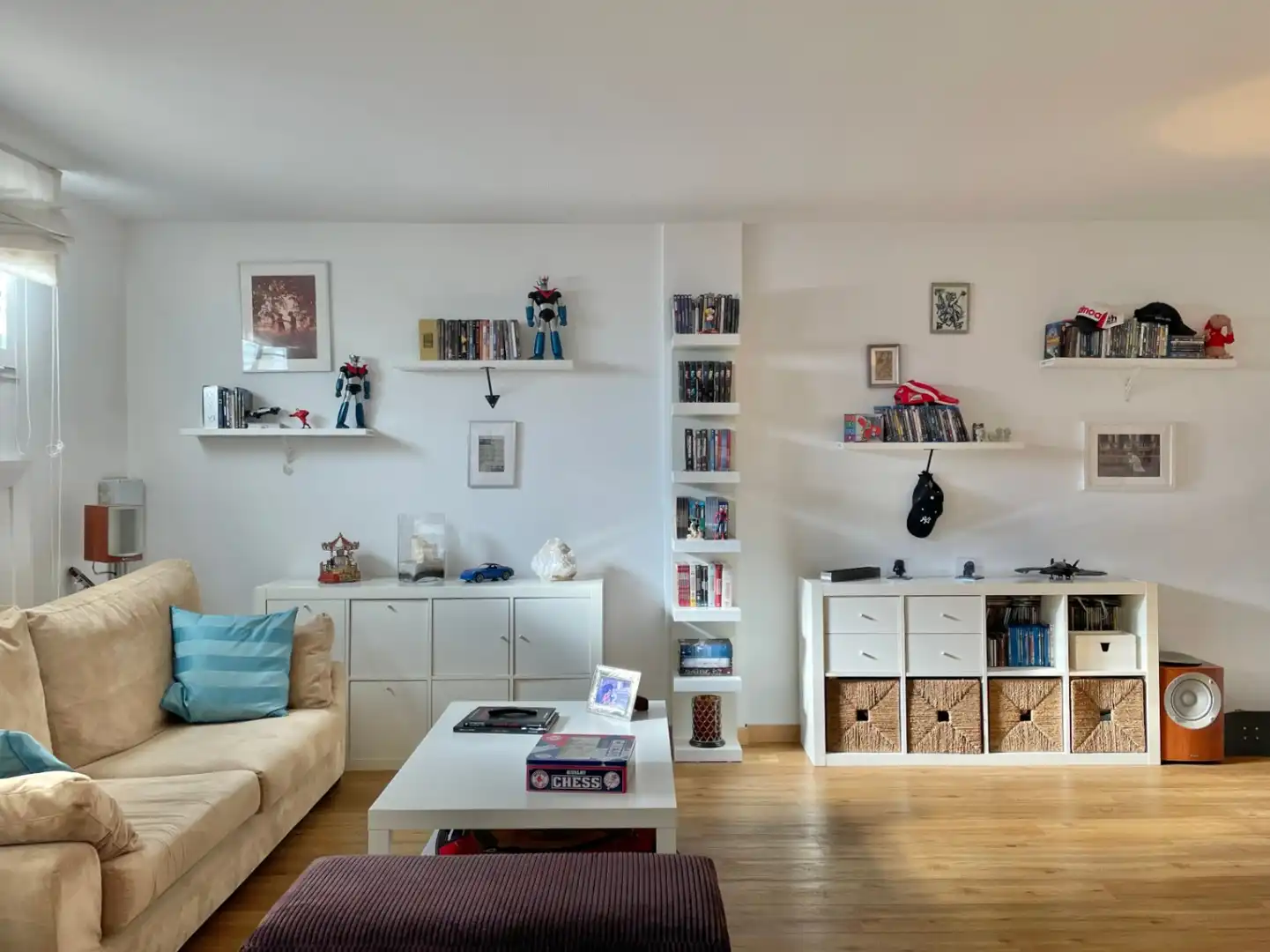 Wohnzimmer von Einfamilien-Reihenhaus zum Verkauf in Málaga mit Klimaanlage, Heizung und Privatgarten
