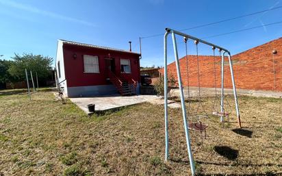 Haus oder Chalet zum verkauf in Benavides mit Heizung und Schwimmbad