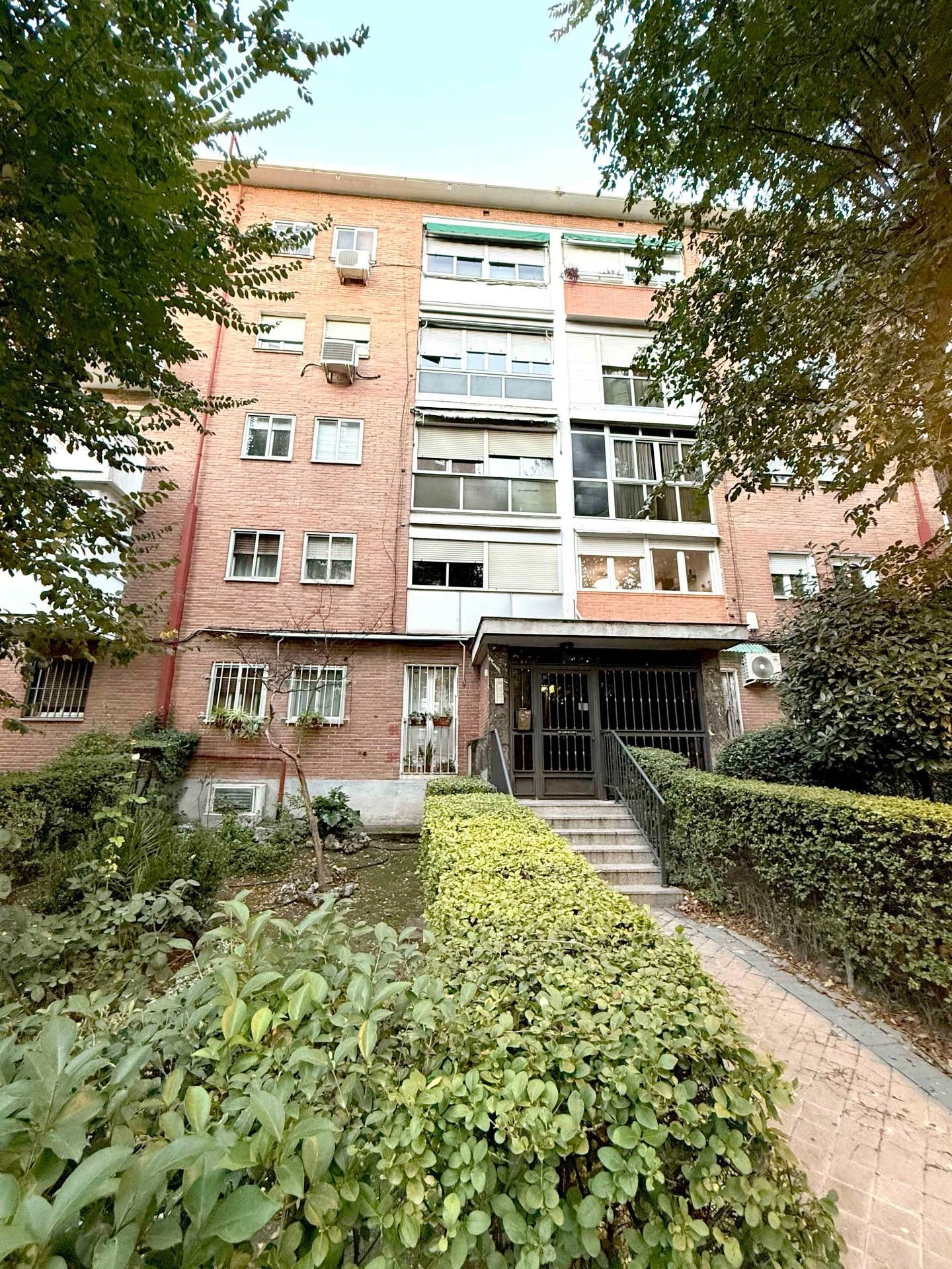Vista exterior de Pis en venda en  Madrid Capital amb Aire condicionat, Calefacció i Traster