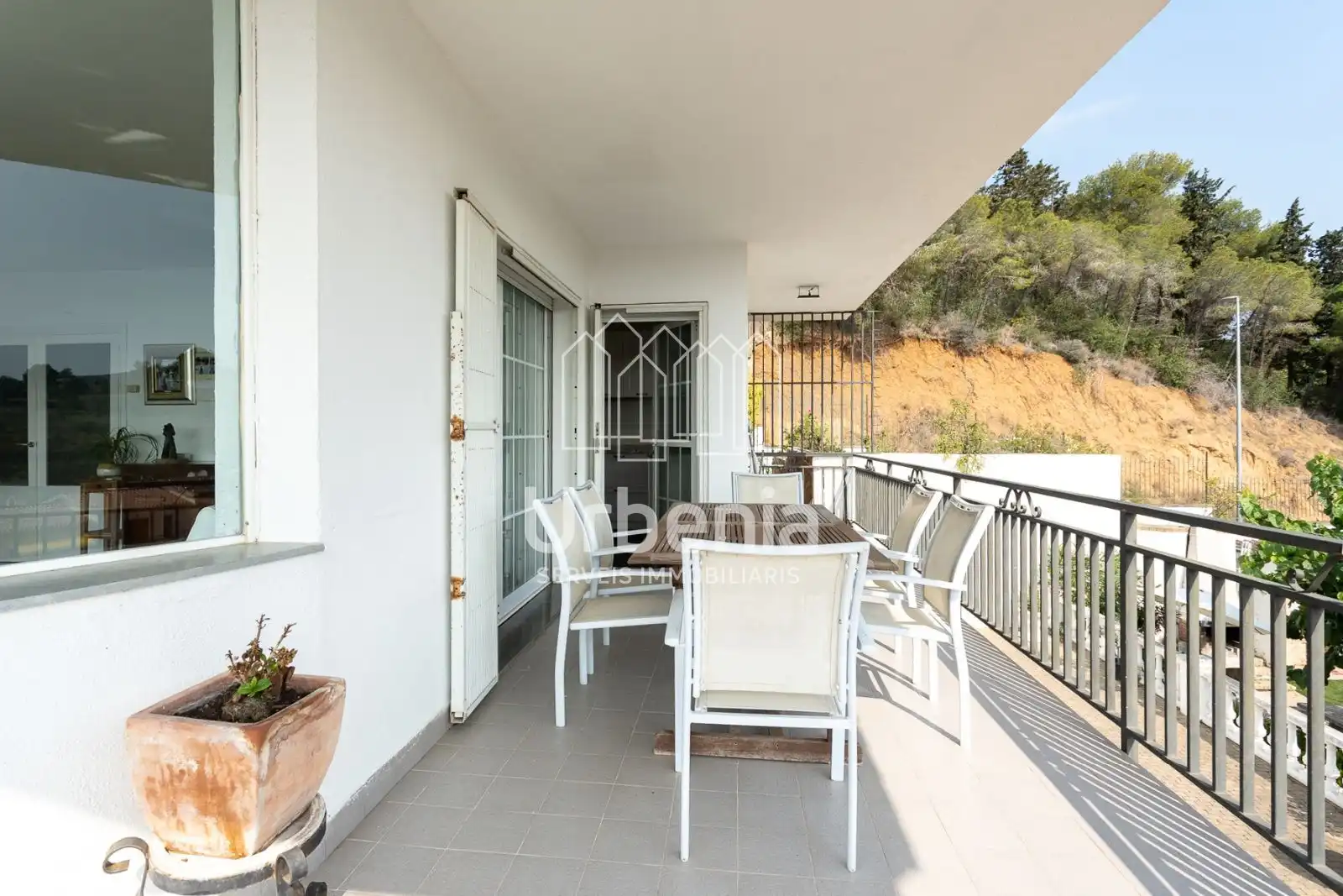 Vista exterior de Casa o xalet en venda en Arenys de Mar amb Calefacció, Terrassa i Piscina