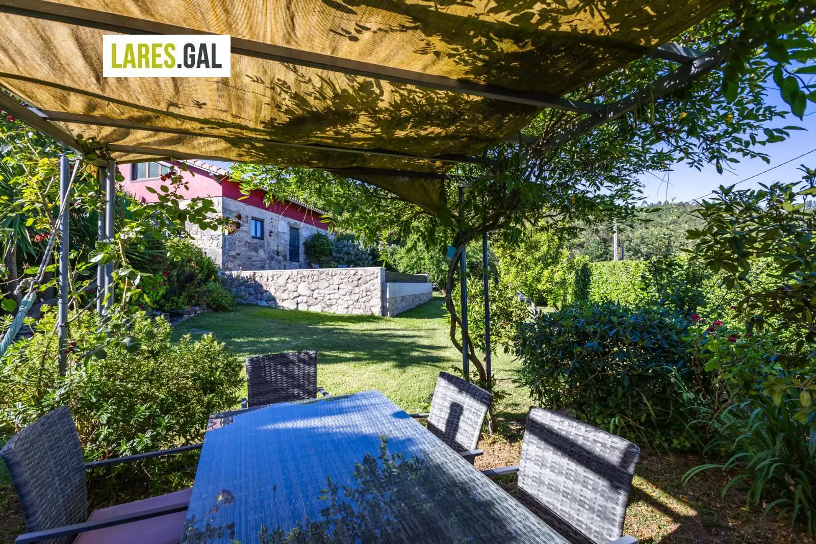 Jardí de Casa o xalet en venda en Moaña amb Calefacció, Piscina i Moblat