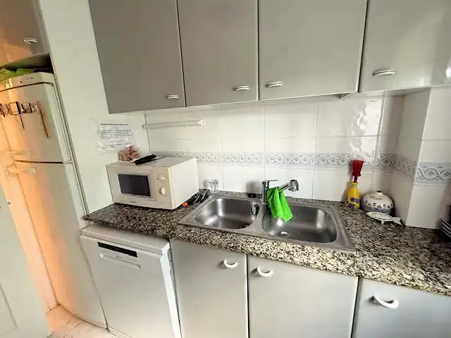 Cuina de Casa o xalet en venda en L'Escala amb Aire condicionat, Calefacció i Terrassa