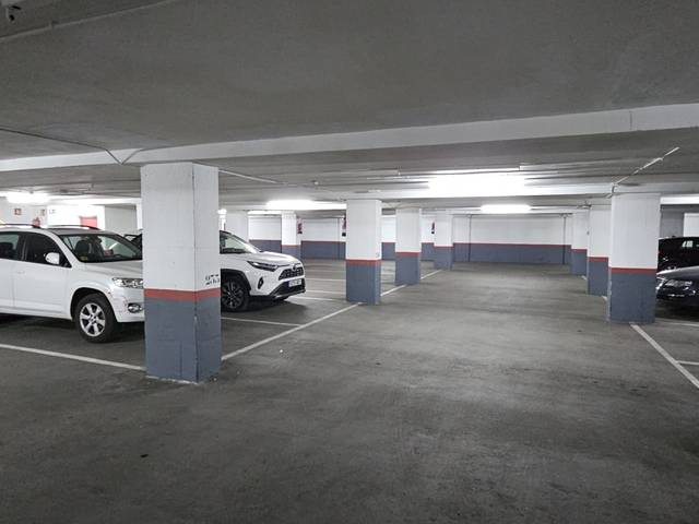 Garaje en Alquiler en Travessera de Gràcia, 112 en Vila de Gràcia