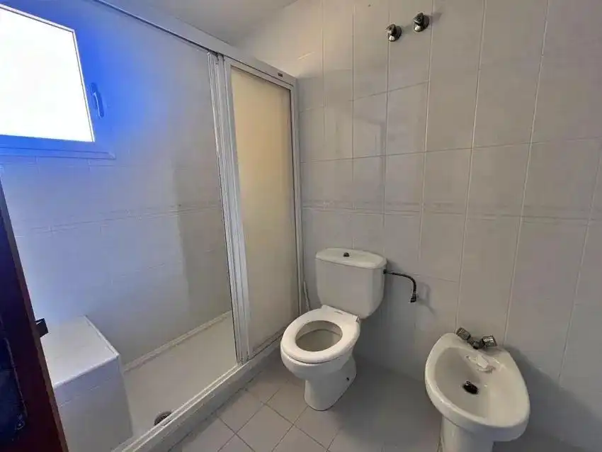 Bany de Apartament en venda en Rincón de la Victoria amb Terrassa, Balcó i Piscina comunitària