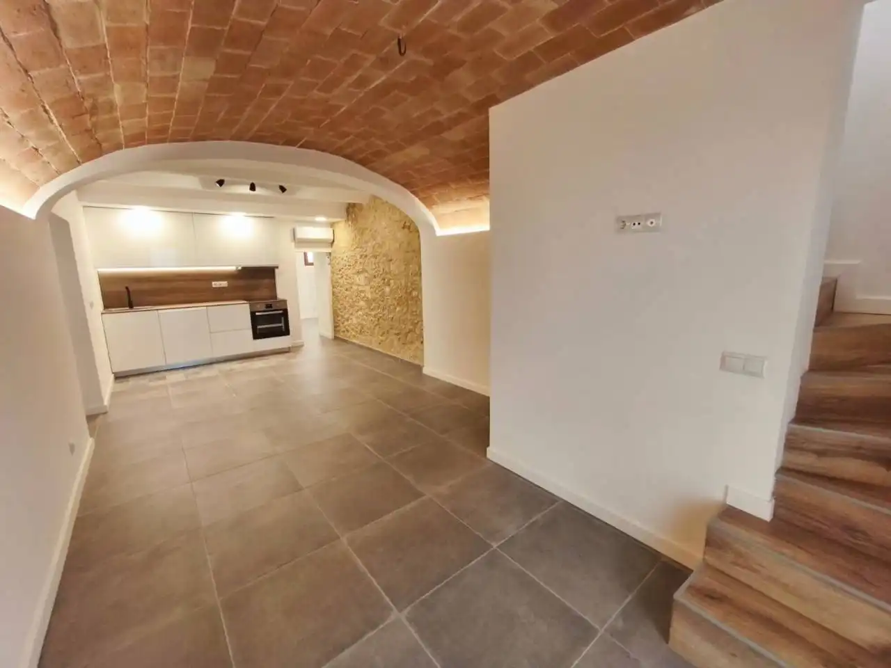 Casa in affitto a Navata