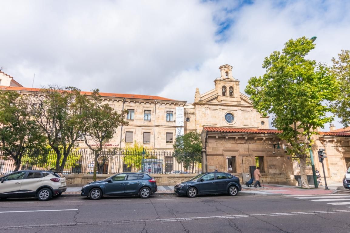 Vista exterior de Garatge en venda en Salamanca Capital