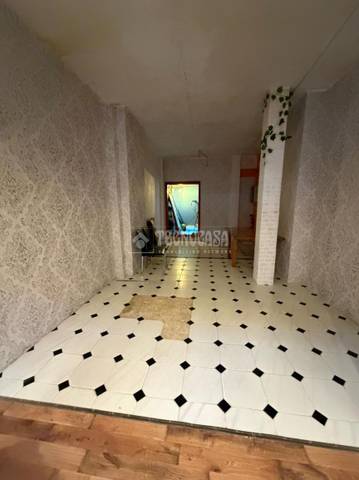 Local comercial en Alquiler en Llefià