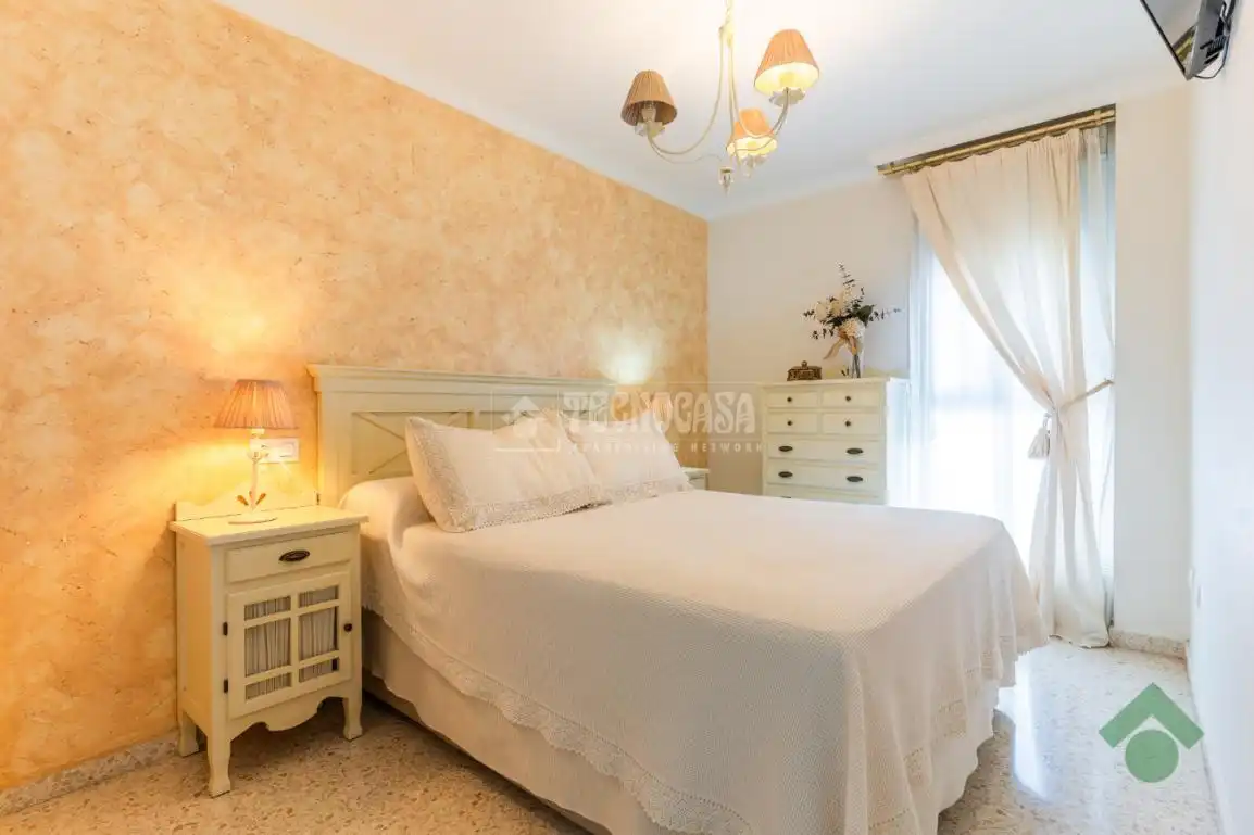 Piso en venta en Puertas del sur - Guadabajaque