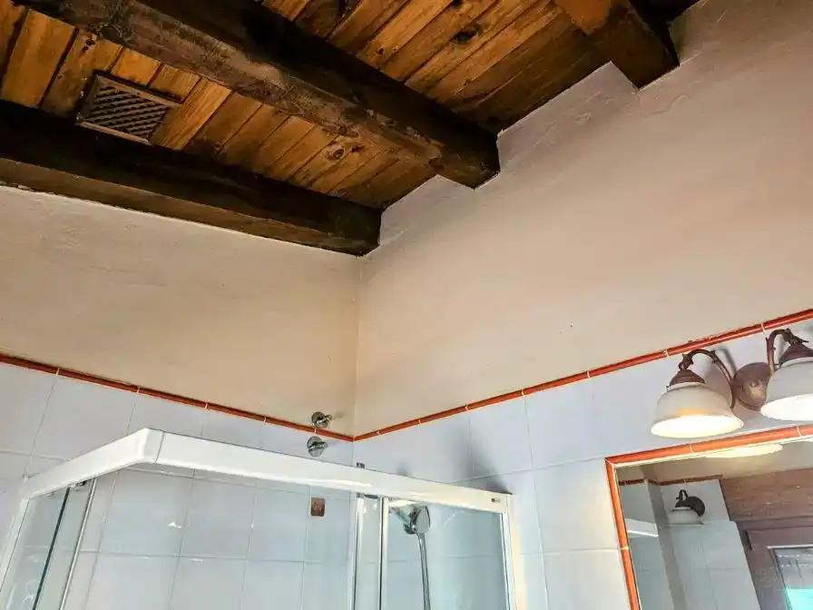 Bany de Casa o xalet en venda en Grajera amb Jardí privat