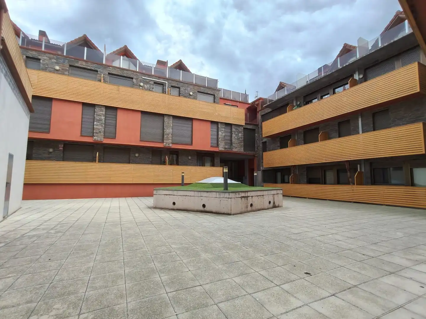 Vista exterior de Dúplex en venda en Coll de Nargó amb Aire condicionat, Parquet i Terrassa