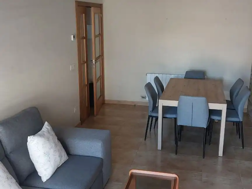 Esszimmer von Wohnung zur Miete in A Illa de Arousa  mit Heizung, Möbliert und Ofen