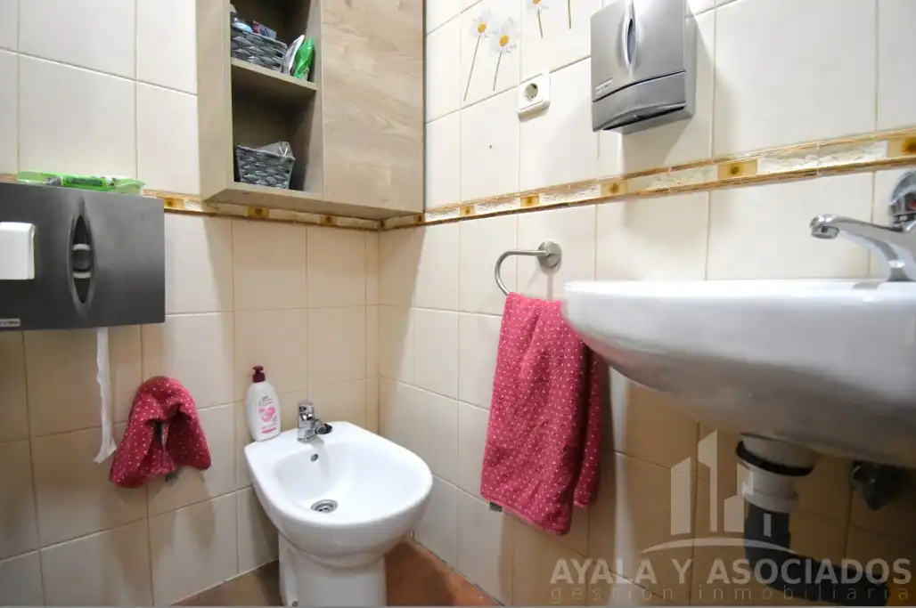 Bany de Casa o xalet en venda en La Unión amb Aire condicionat, Calefacció i Jardí privat