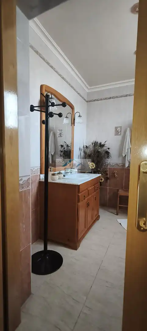 Bany de Casa o xalet en venda en Elche / Elx amb Aire condicionat, Calefacció i Terrassa