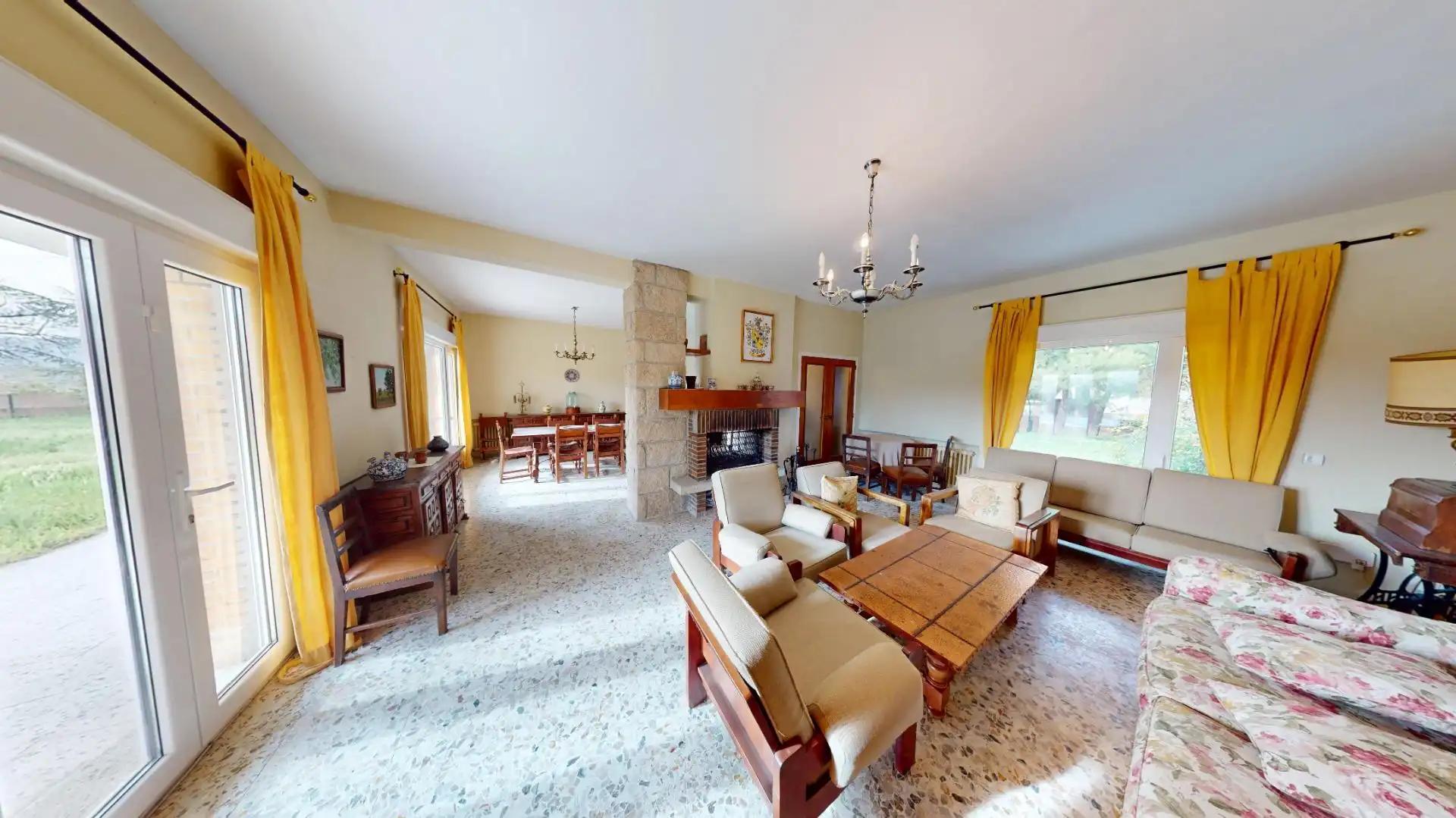 Sala de estar de Casa o chalet en venta en Pedrezuela con Calefacción, Jardín privado y Terraza